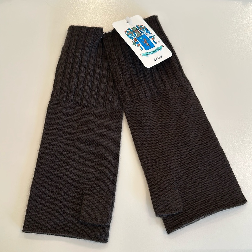 New PORTOLANO 100% Italian Merino Wool Gloves. One Size. Brown.